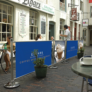 Café Banner Outdoors Café Banner Outdoors